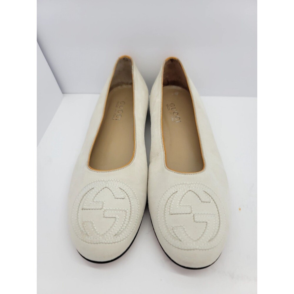 Gucci Women's Size 7 Beige Suede Ballet Flats Slip-On Round Toe Logo